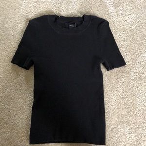 Ribbed Black t-shirt